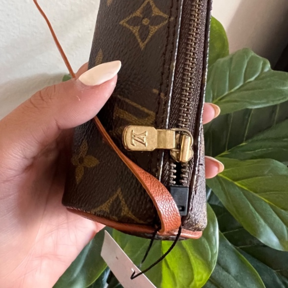 Authentic LOUIS VUITTON Monogram Mini Papillon Pouch Bag - Picture 4 of 8